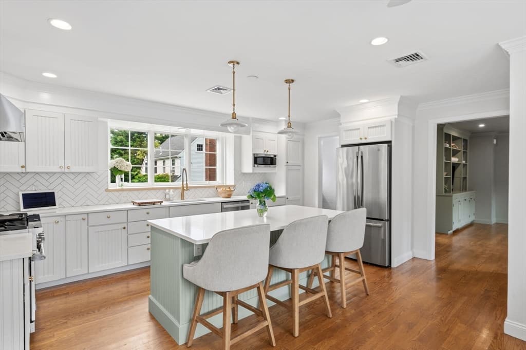 19 Hersey St, Hingham MA 02043 photo 7