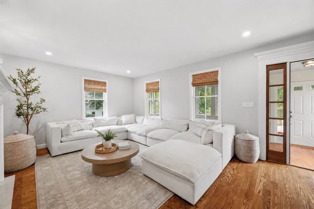 19 Hersey St, Hingham MA 02043 photo 14