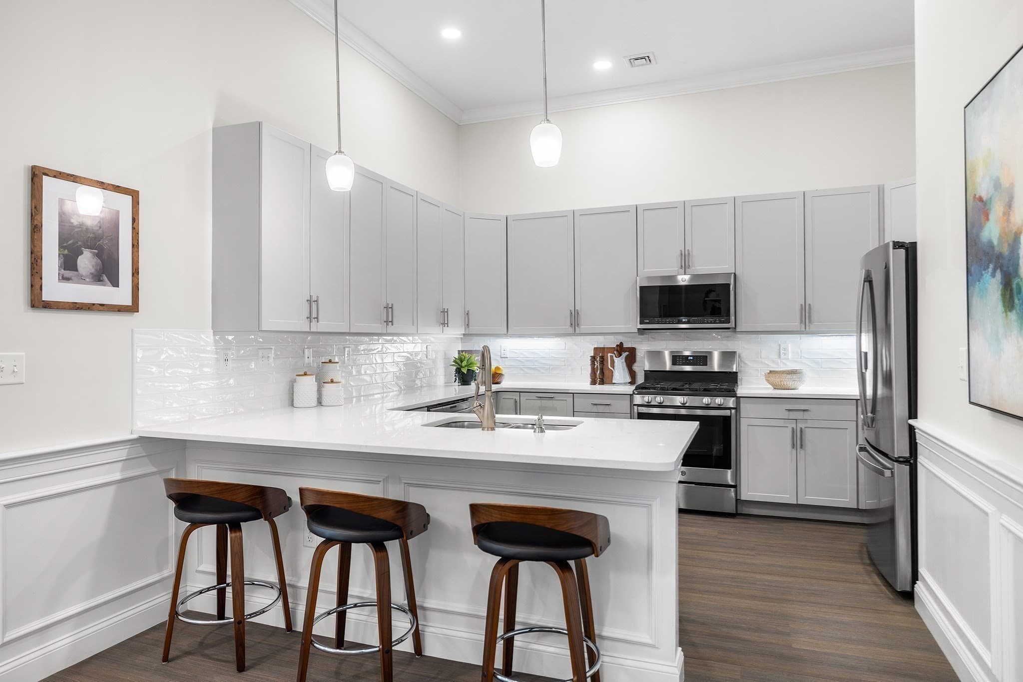 Condominium at 320 Middlesex Avenue # B406, Medford MA 02155, photo 2 of 37