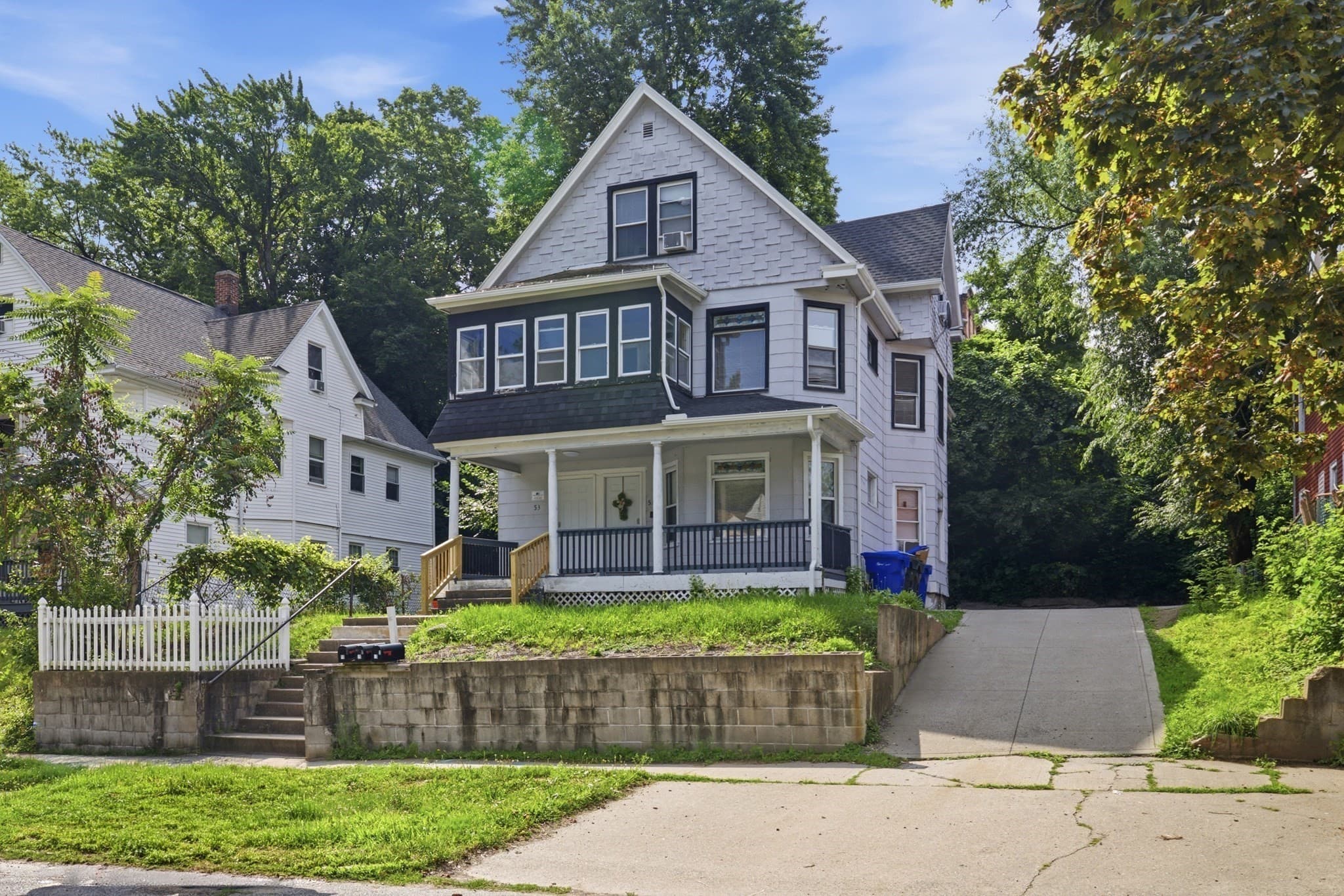 3 Family at 51-53 Leyfred Ter, Springfield MA 01108, Springfield, photo 2 of 38
