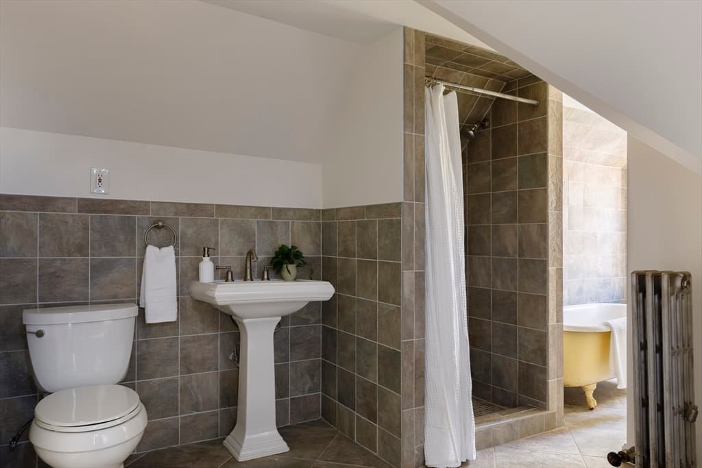 4 Hurlbut Street, Cambridge MA 02138 photo 24