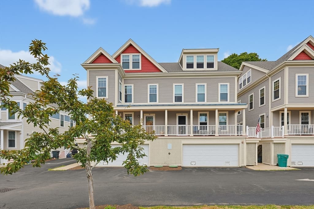 12 Honora Ln # 12, Bourne MA 02532
