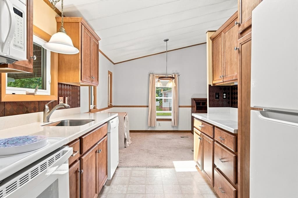 27 Castle Road # 153, Attleboro MA 02703 photo 13