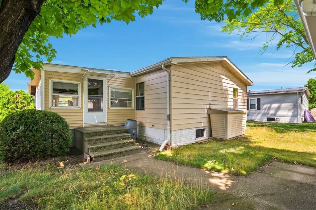 27 Castle Road # 153, Attleboro MA 02703 photo 22
