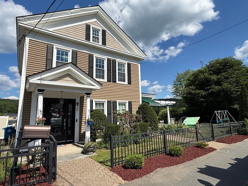 Single Family Residence at 5 Washington St, Monson MA 01057, Monson, photo 2 of 41