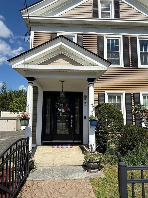 Single Family Residence at 5 Washington St, Monson MA 01057, Monson, photo 3 of 41