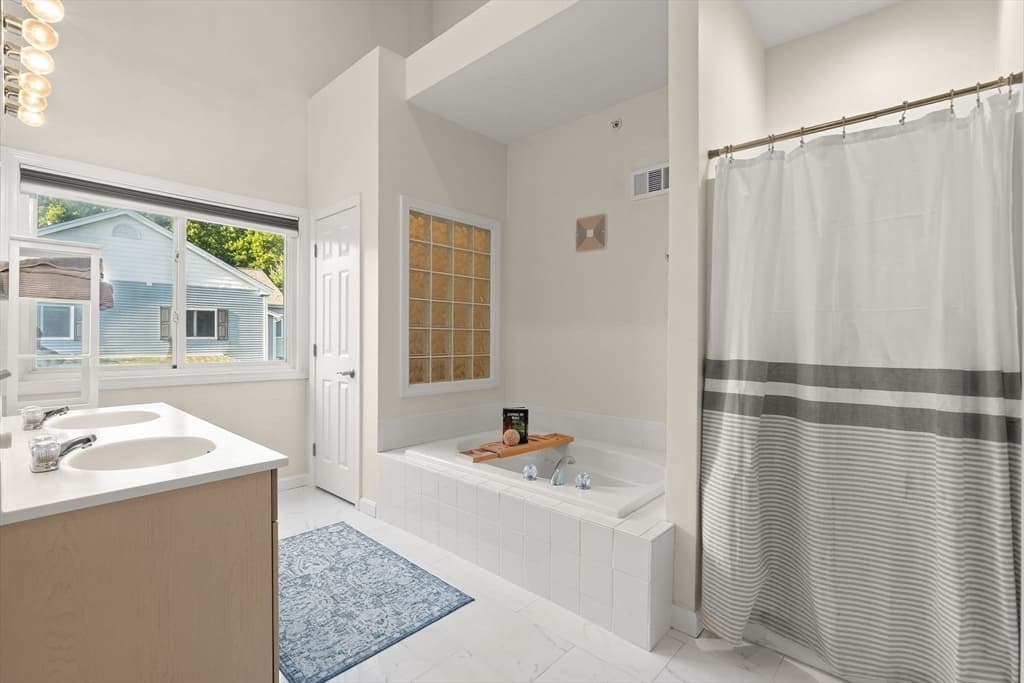 703 Old Bridge Ln # 703, Bellingham MA 02019 photo 26