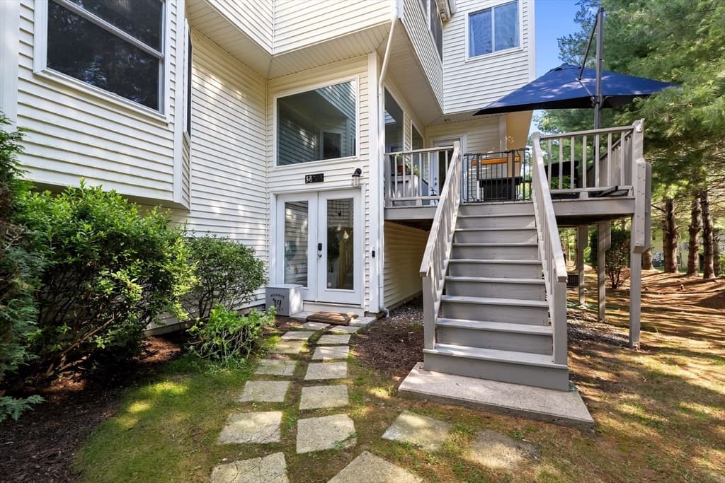 703 Old Bridge Ln # 703, Bellingham MA 02019