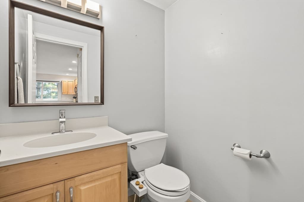 703 Old Bridge Ln # 703, Bellingham MA 02019 photo 18