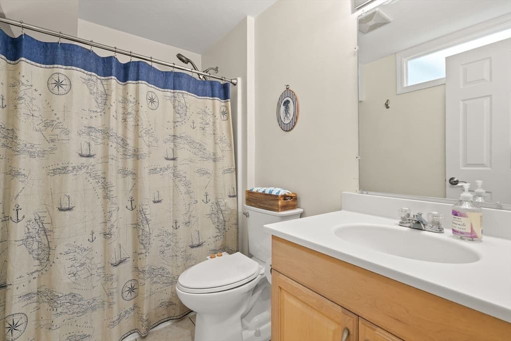 703 Old Bridge Ln # 703, Bellingham MA 02019 photo 31