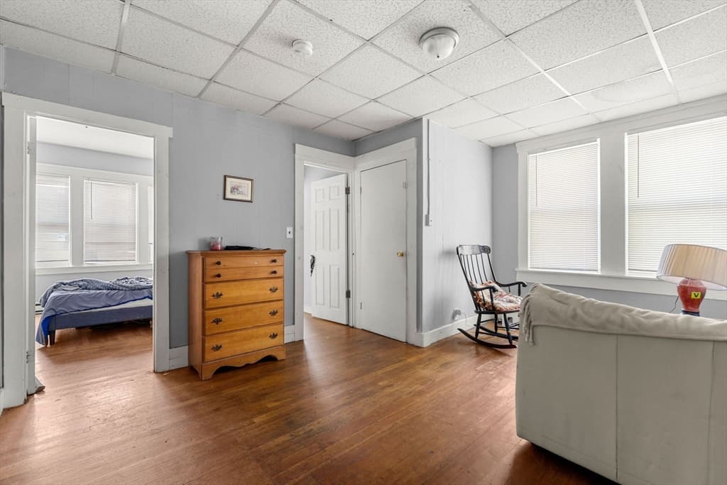 308 Rogers St, Lowell MA 01852 photo 2