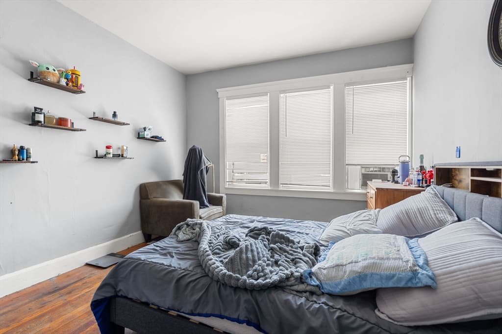 308 Rogers St, Lowell MA 01852 photo 6