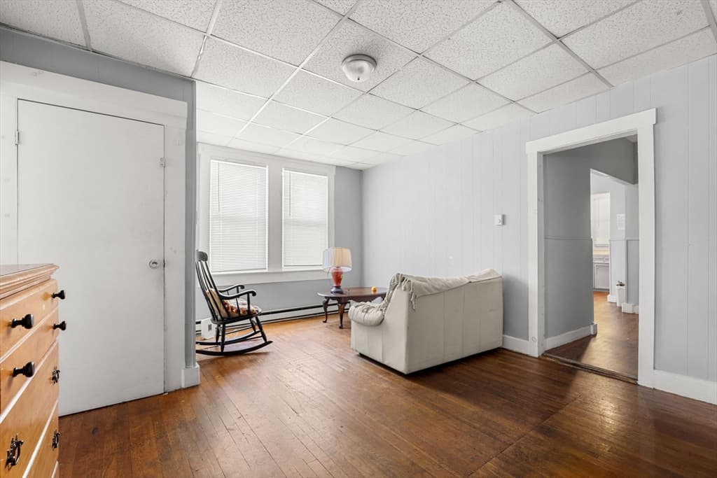 308 Rogers St, Lowell MA 01852 photo 3