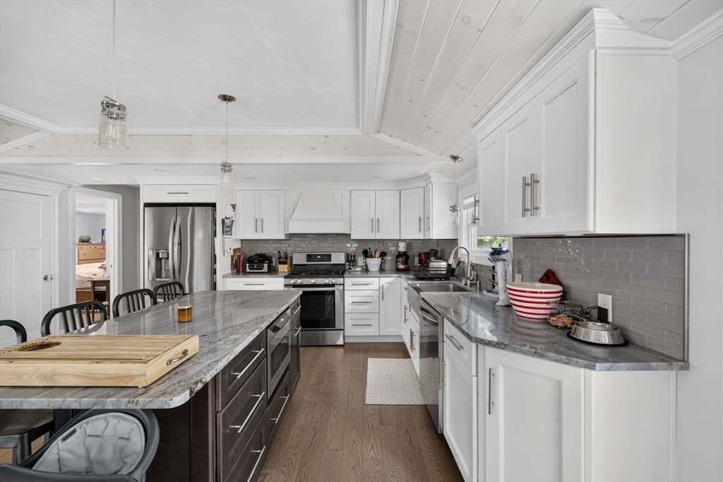 6 Ida Way, Freetown MA 02702 photo 2