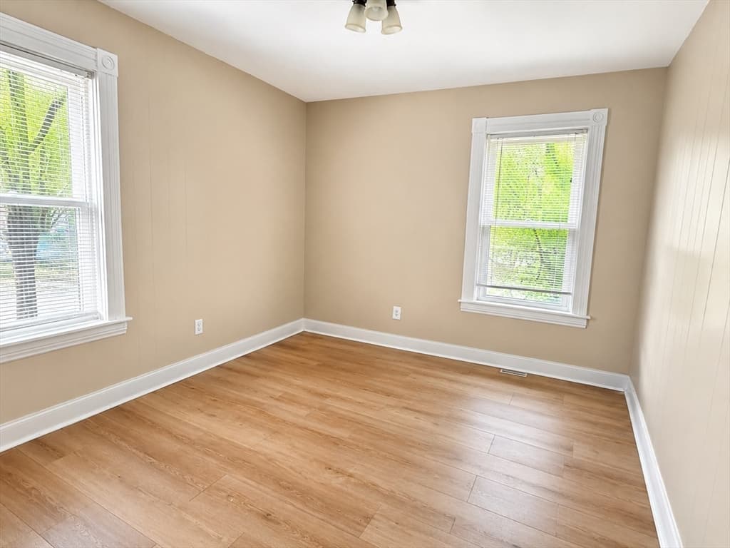 3 Family at 28 Richmond St, Blackstone MA 01504, photo 13 of 15