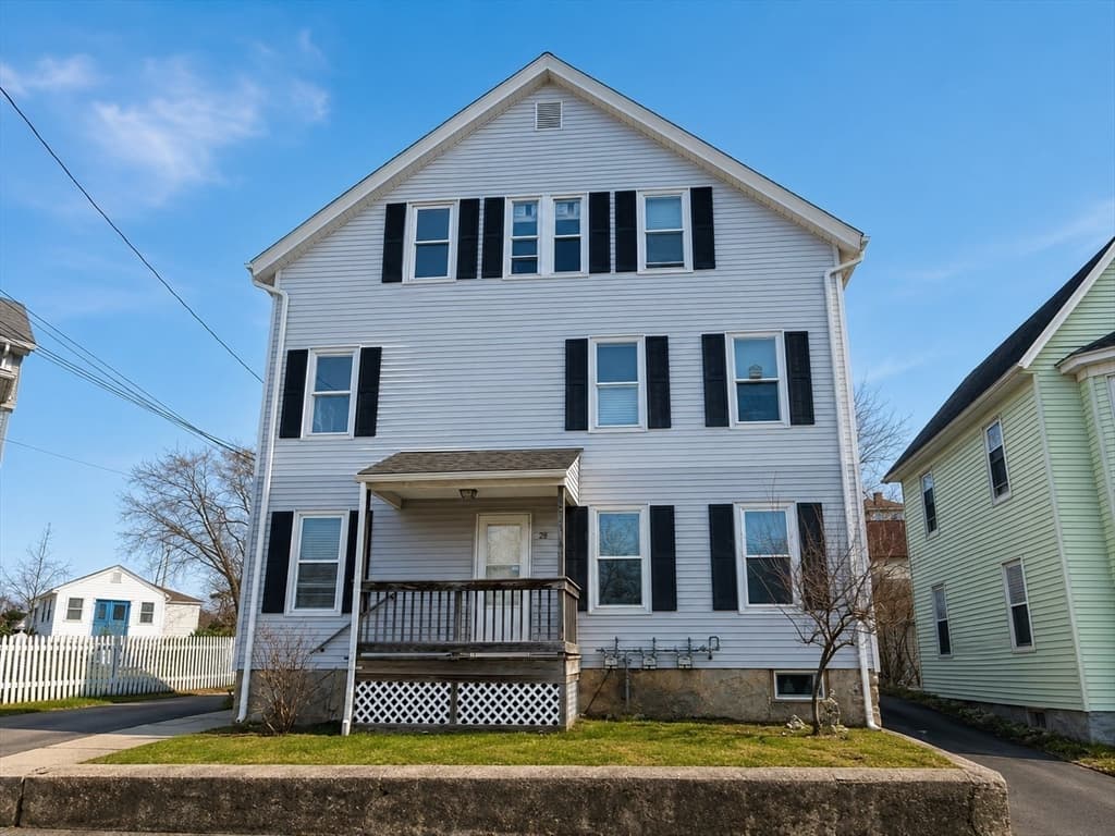 3 Family at 28 Richmond St, Blackstone MA 01504, photo 14 of 15