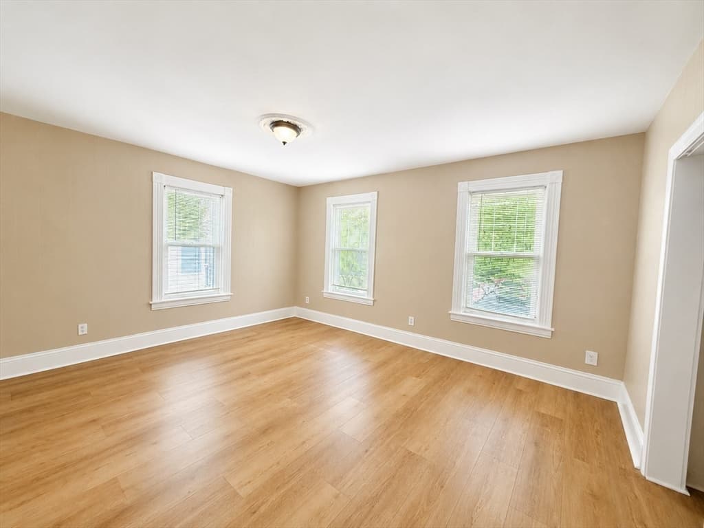 3 Family at 28 Richmond St, Blackstone MA 01504, photo 11 of 15