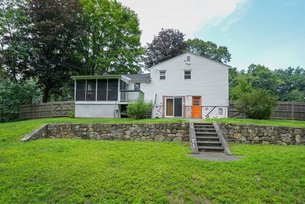 23 Laurel Dr., Hudson MA 01749 photo 3