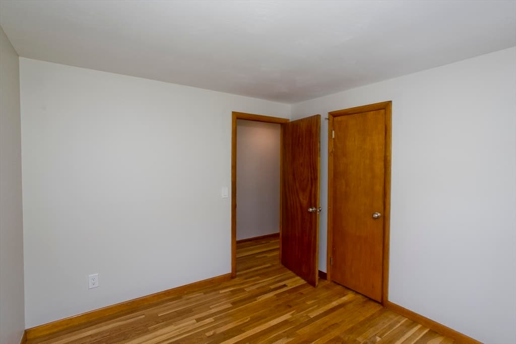 11 Mountainview St, Chicopee MA 01020 photo 20