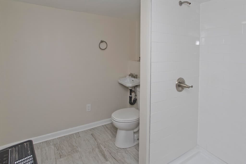 11 Mountainview St, Chicopee MA 01020 photo 24