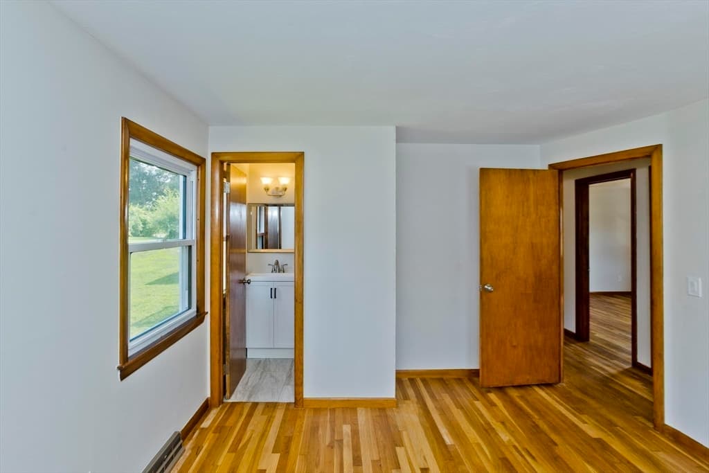 11 Mountainview St, Chicopee MA 01020 photo 15