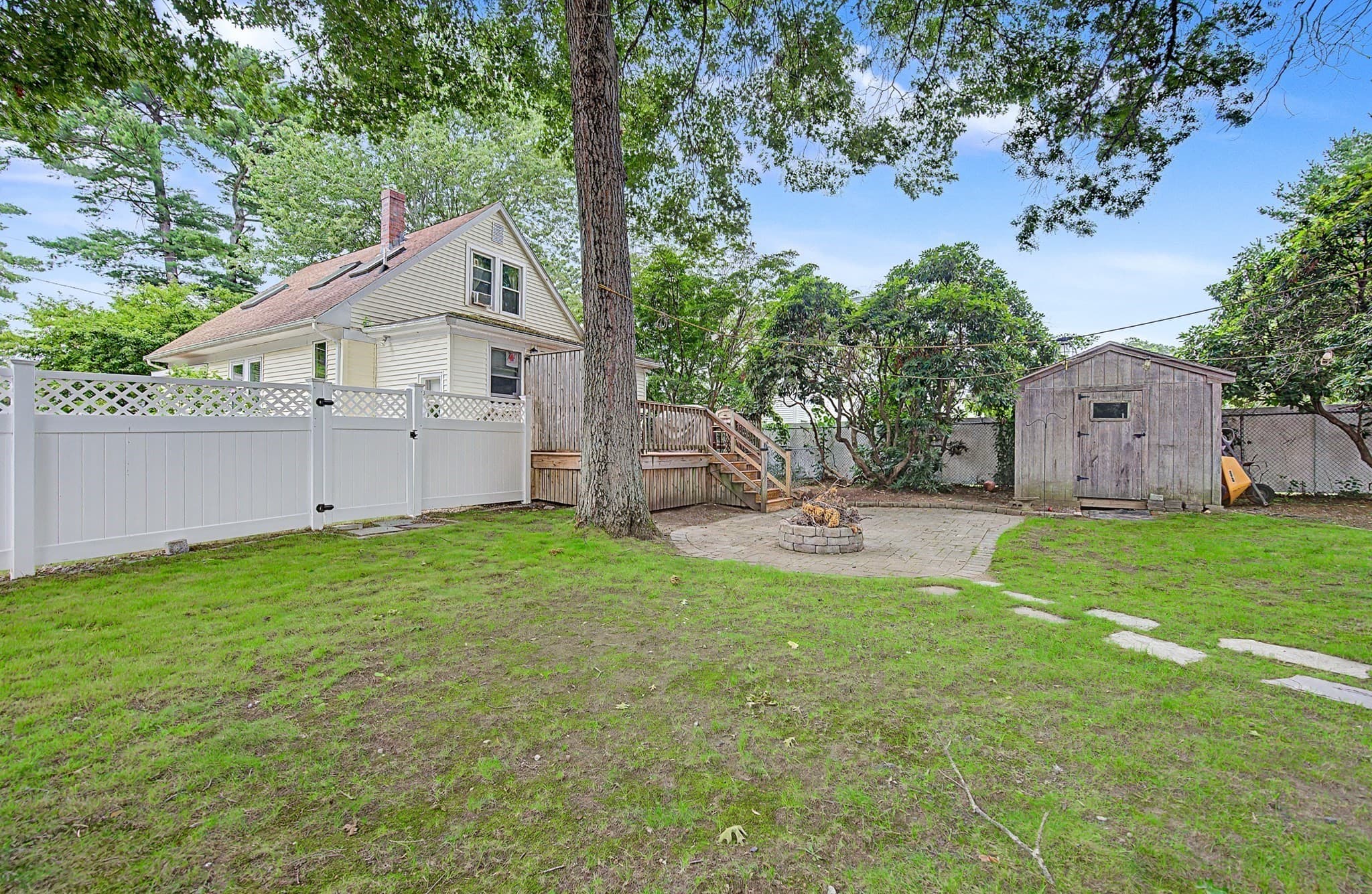 Single Family Residence at 26 W Leonard St, Foxboro MA 02035, Foxboro, photo 7 of 32