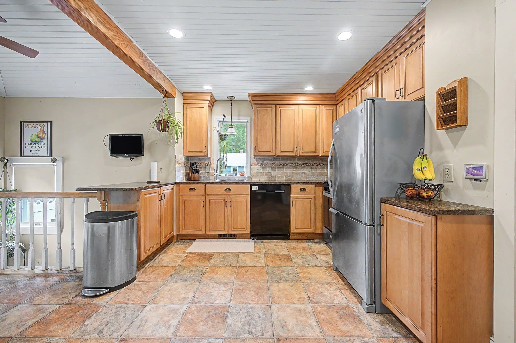 Single Family Residence at 26 W Leonard St, Foxboro MA 02035, Foxboro, photo 8 of 32