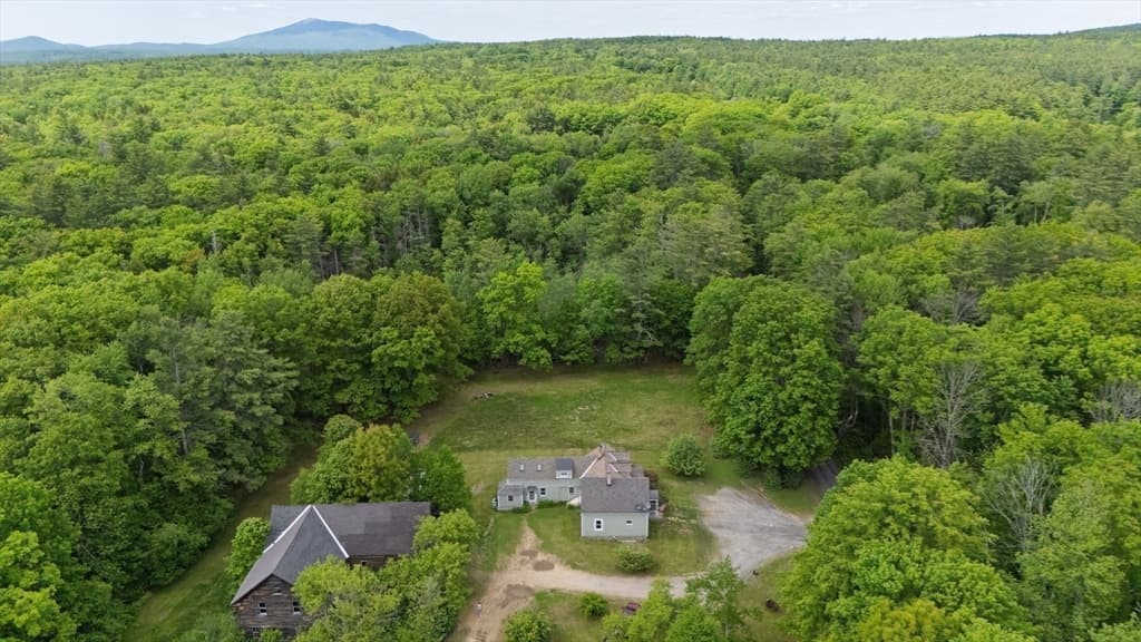 3 Family at 60 Robbins Rd, Winchendon MA 01475, photo 2 of 42
