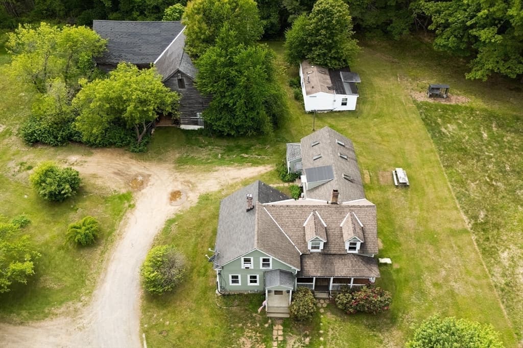 3 Family at 60 Robbins Rd, Winchendon MA 01475, photo 6 of 42