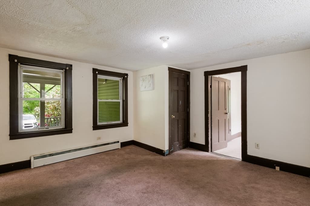 3 Family at 60 Robbins Rd, Winchendon MA 01475, photo 13 of 42