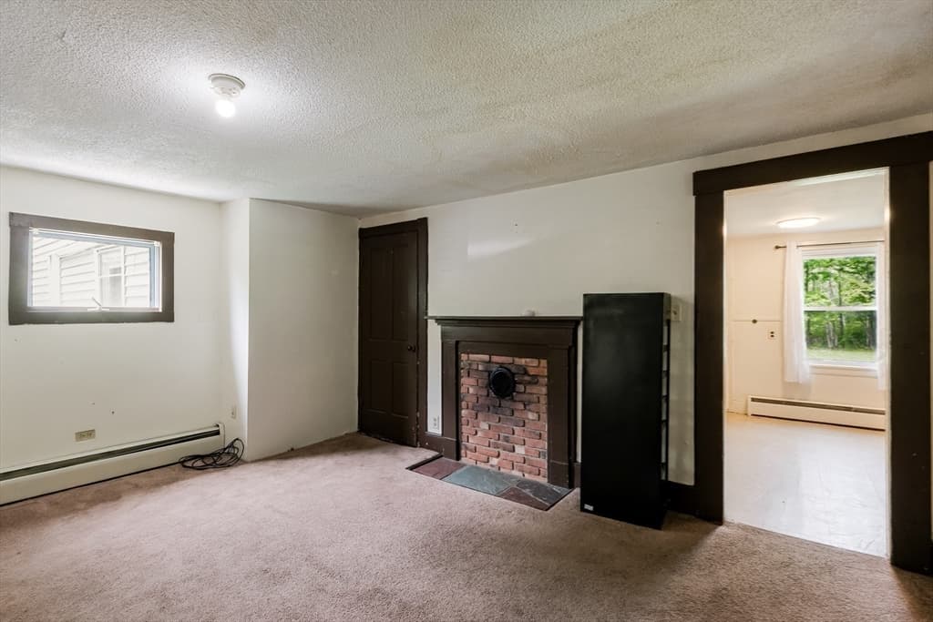 3 Family at 60 Robbins Rd, Winchendon MA 01475, photo 12 of 42