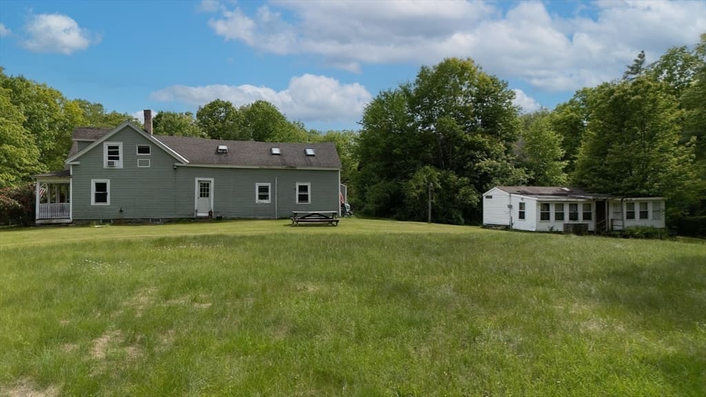 3 Family at 60 Robbins Rd, Winchendon MA 01475, photo 5 of 42