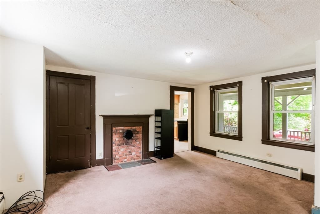 3 Family at 60 Robbins Rd, Winchendon MA 01475, photo 11 of 42
