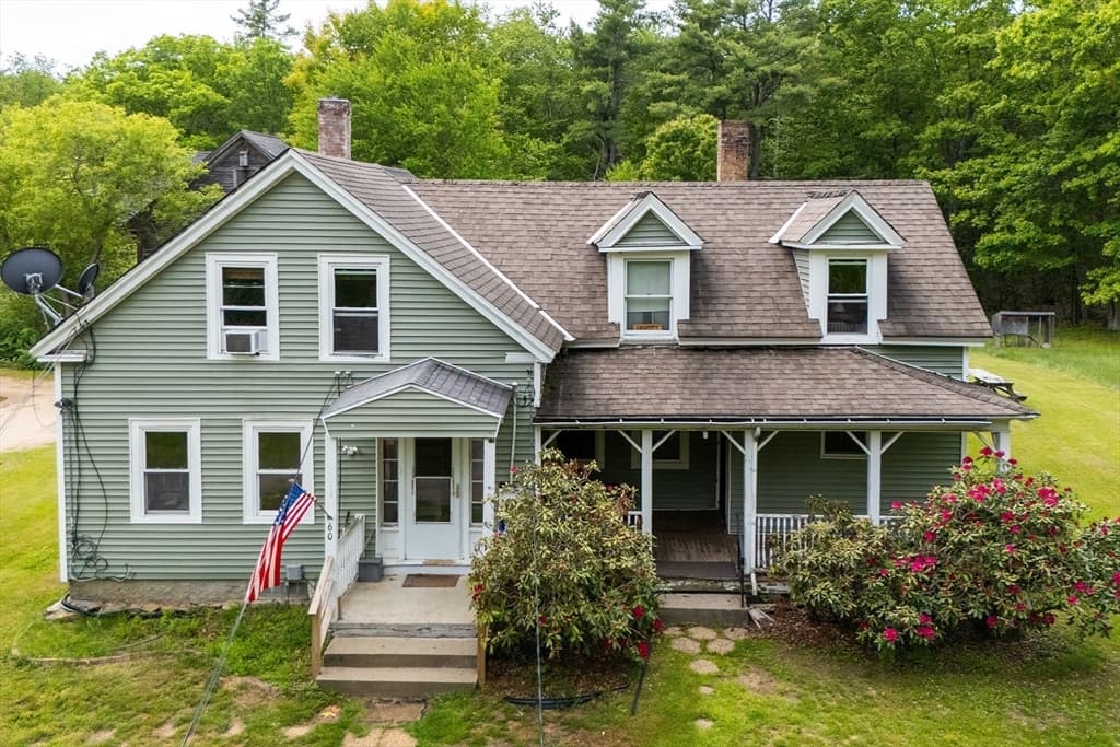 3 Family at 60 Robbins Rd, Winchendon MA 01475, photo 4 of 42