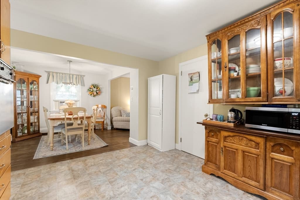 70 Montrose Ave, Wakefield MA 01880 photo 13
