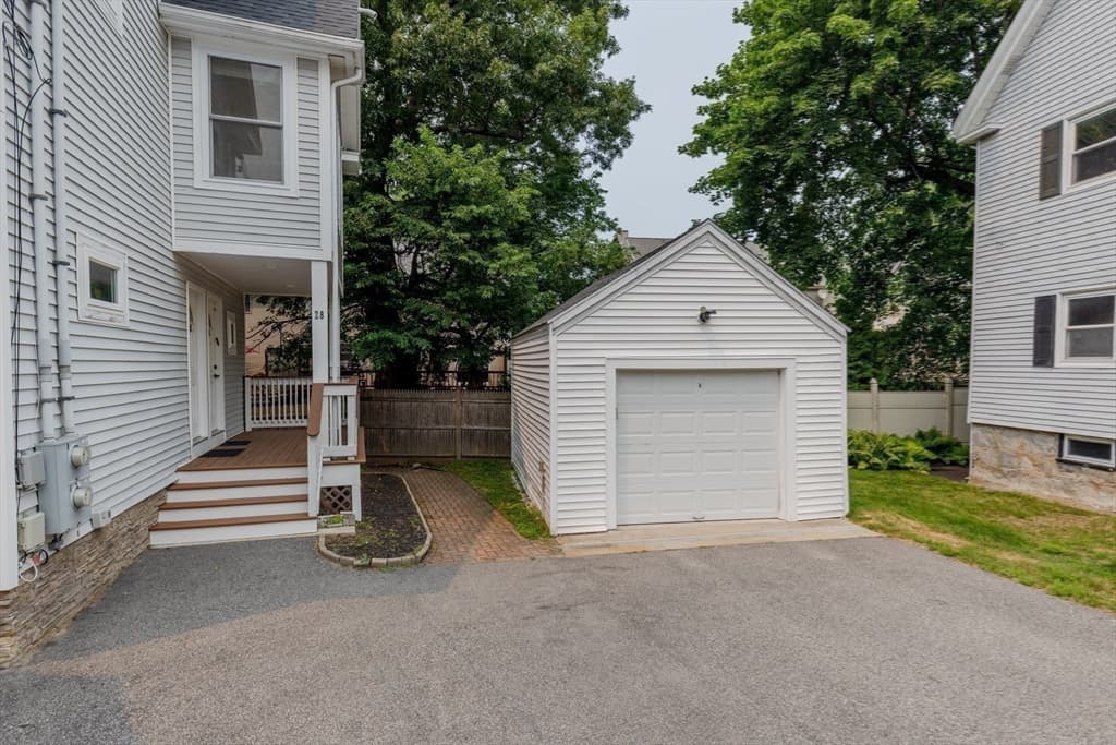 28 Beecher Pl # B, Newton MA 02459 photo 27