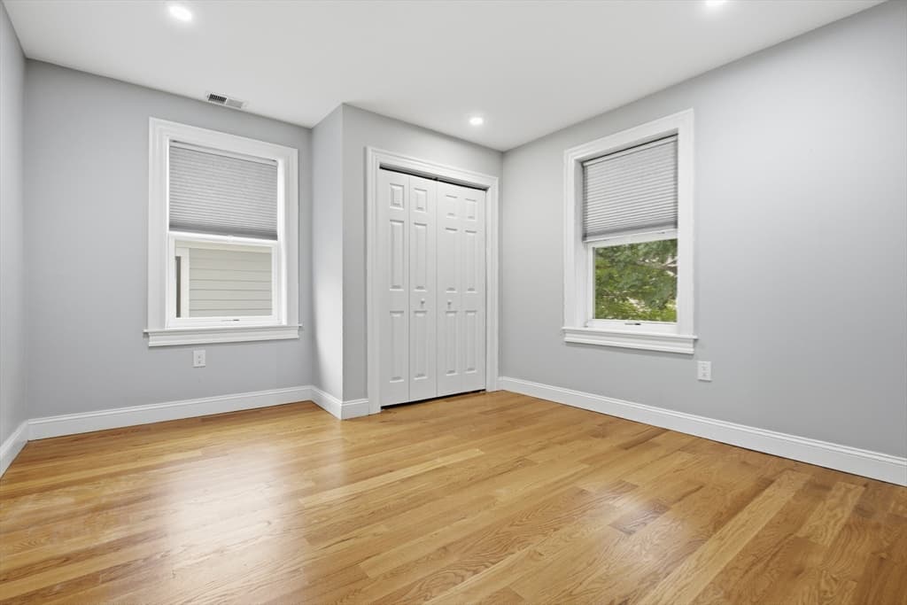 28 Beecher Pl # B, Newton MA 02459 photo 17