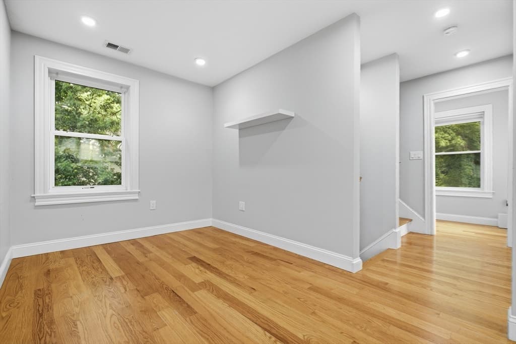 28 Beecher Pl # B, Newton MA 02459 photo 24