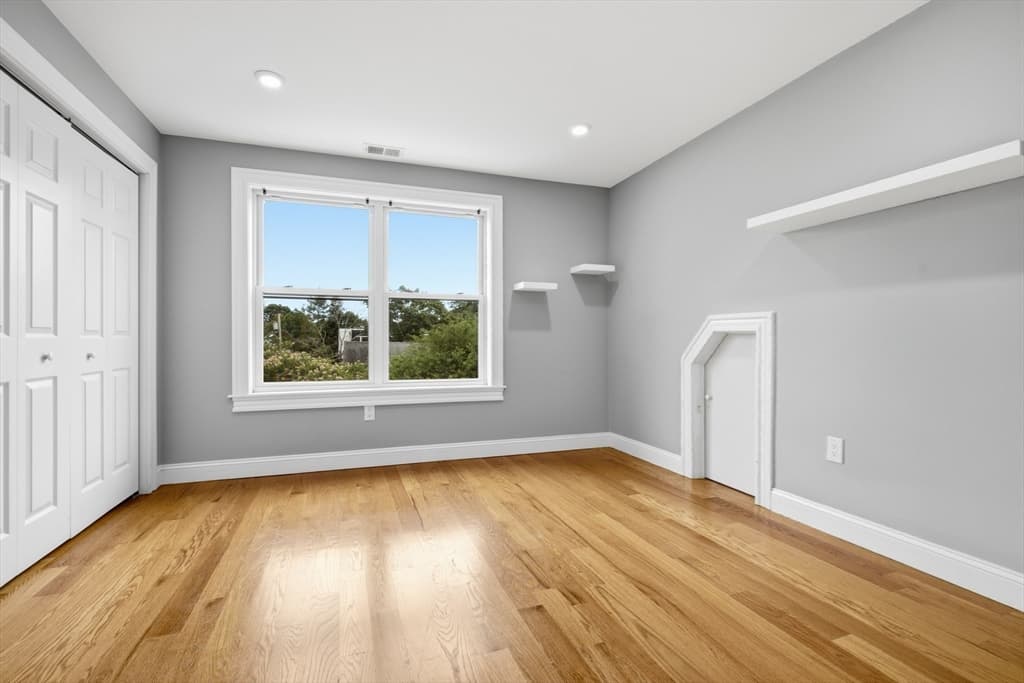 28 Beecher Pl # B, Newton MA 02459 photo 14