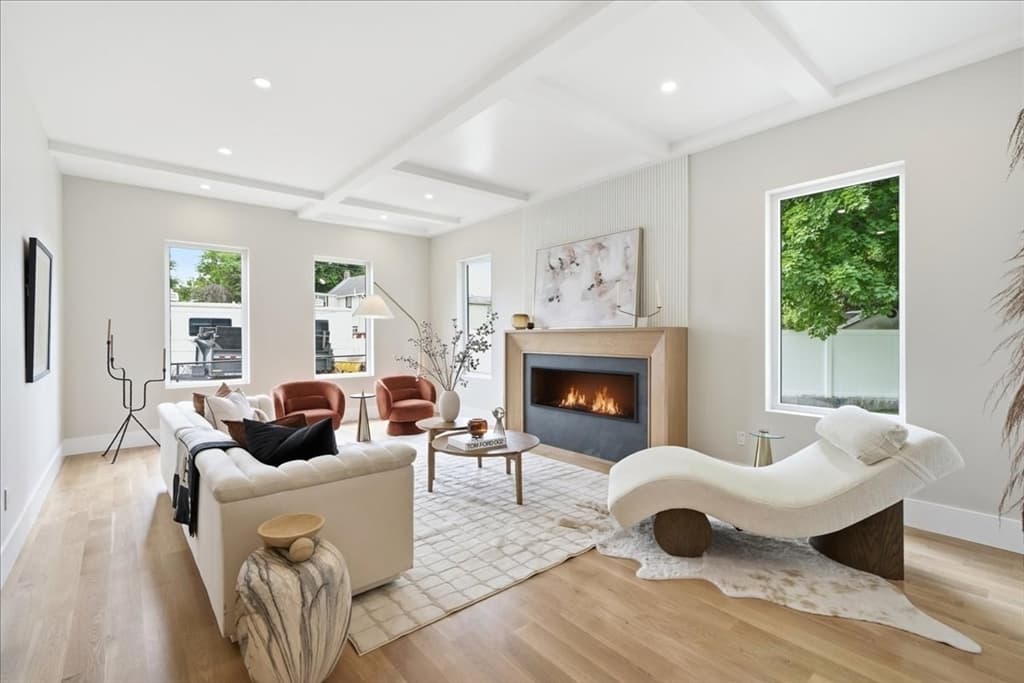 262 River St, Newton MA 02465