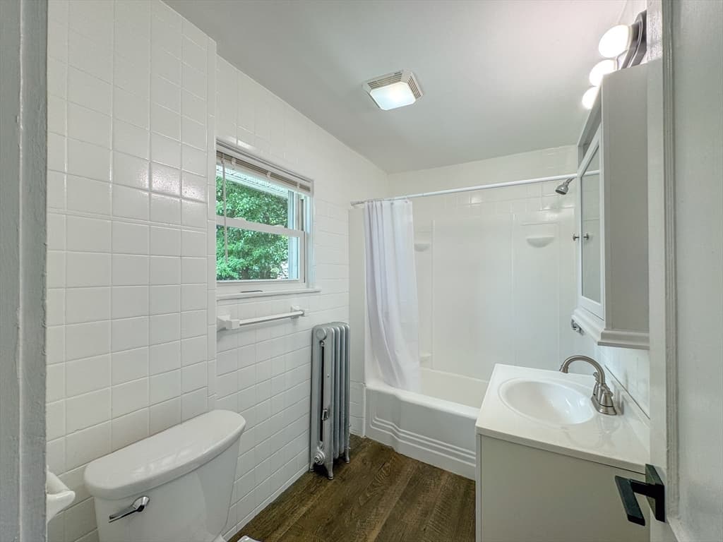 185 Leyfred Ter, Springfield MA 01108 photo 22