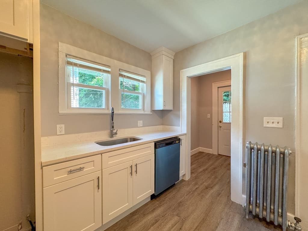 185 Leyfred Ter, Springfield MA 01108 photo 10