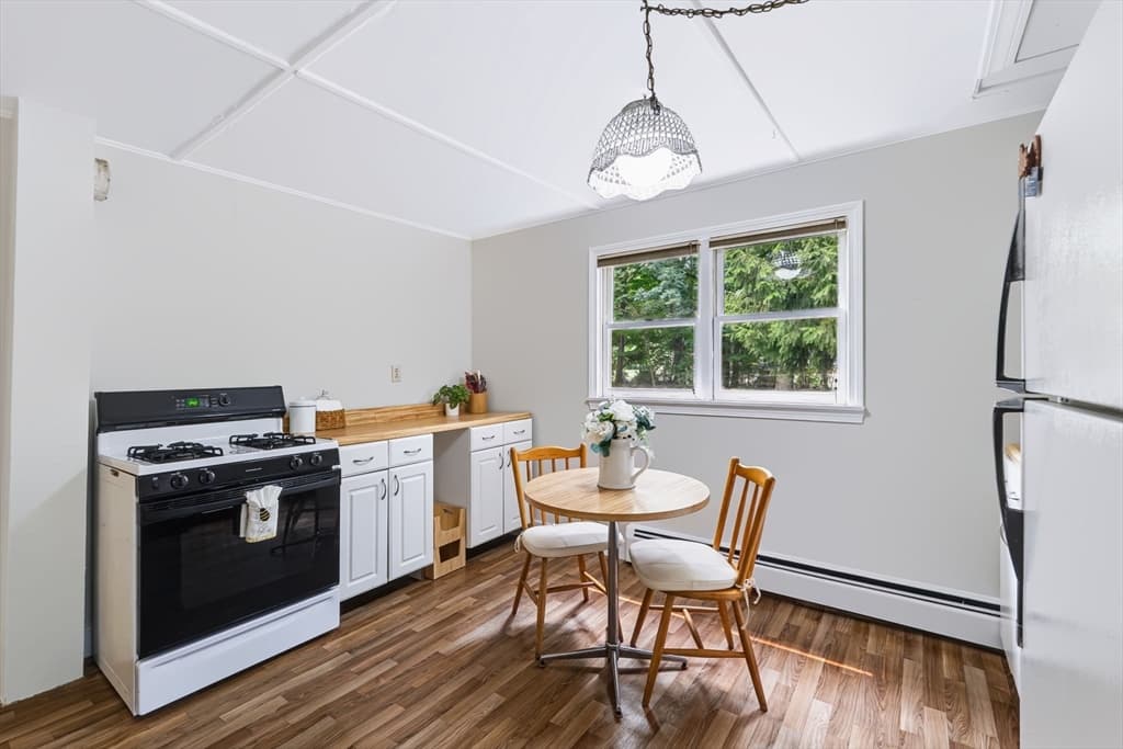 66 N High St, Foxboro MA 02035 photo 14