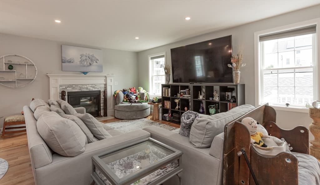 60 Garside St # 6, Fall River MA 02720 photo 7