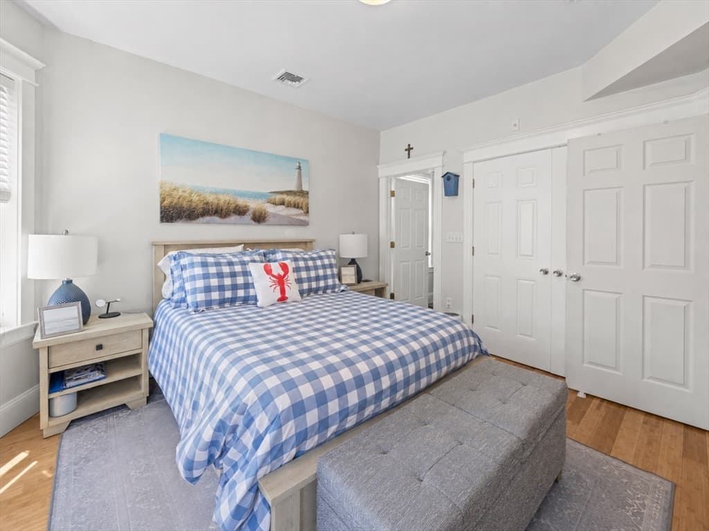 Condominium at 101 Old Harbor St # 3, Boston MA 02127, Boston, photo 7 of 17