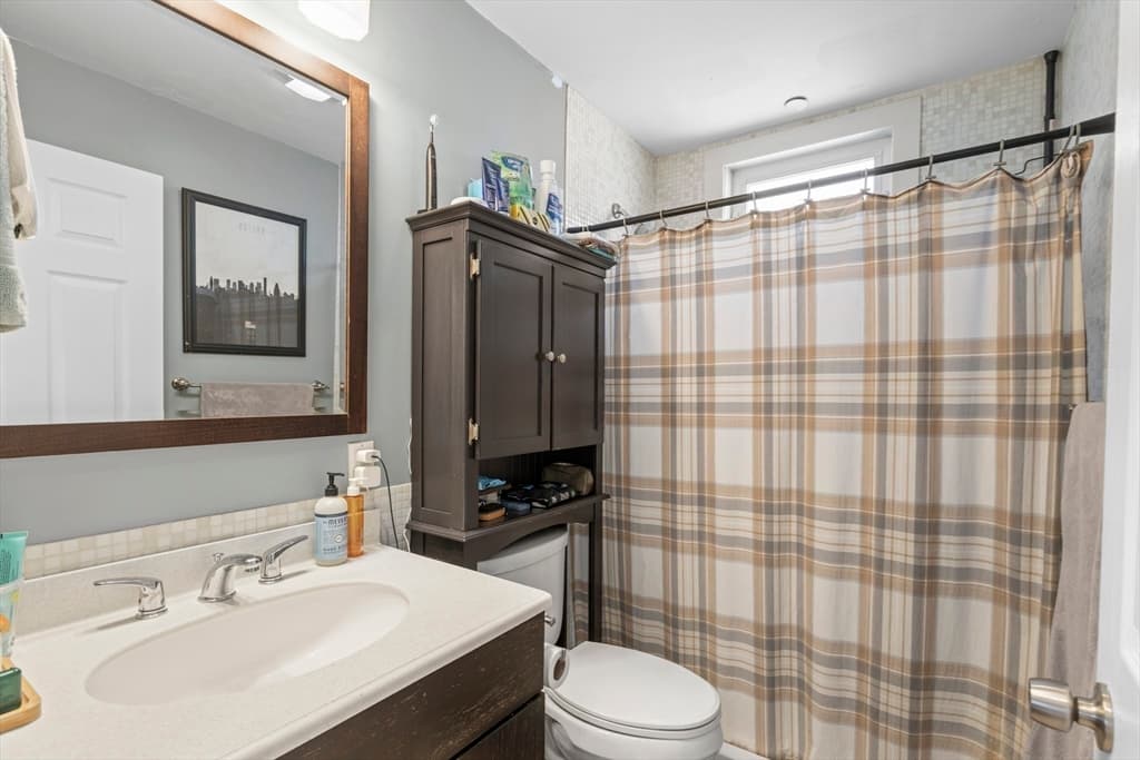 Condominium at 101 Old Harbor St # 3, Boston MA 02127, Boston, photo 10 of 17