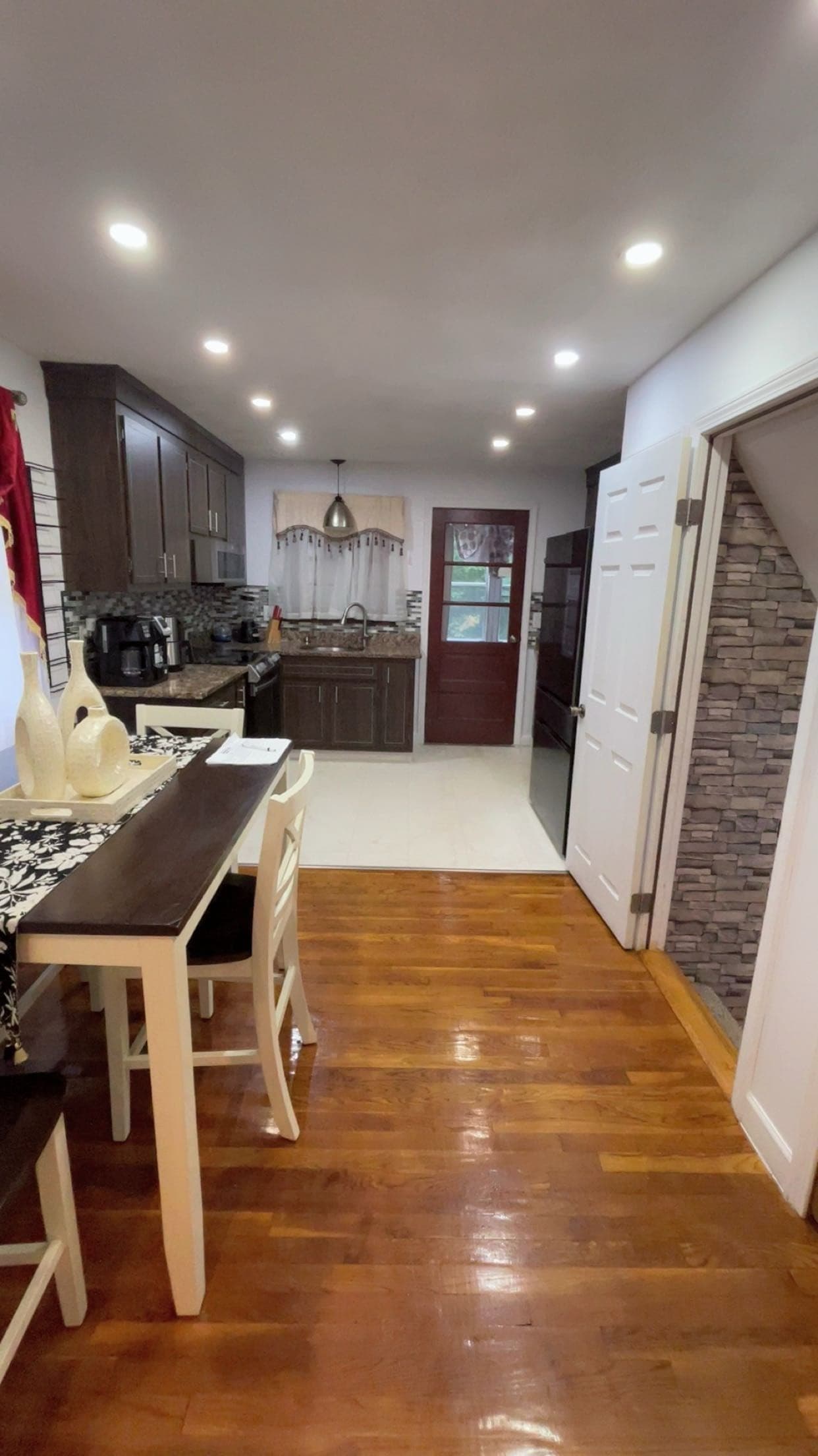 Single Family Residence at 4 Baltic Ave, Brockton MA 02302, photo 7 of 42