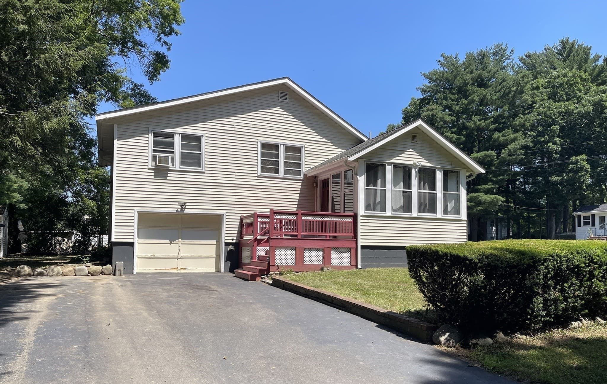 4 Baltic Ave, Brockton MA 02302
