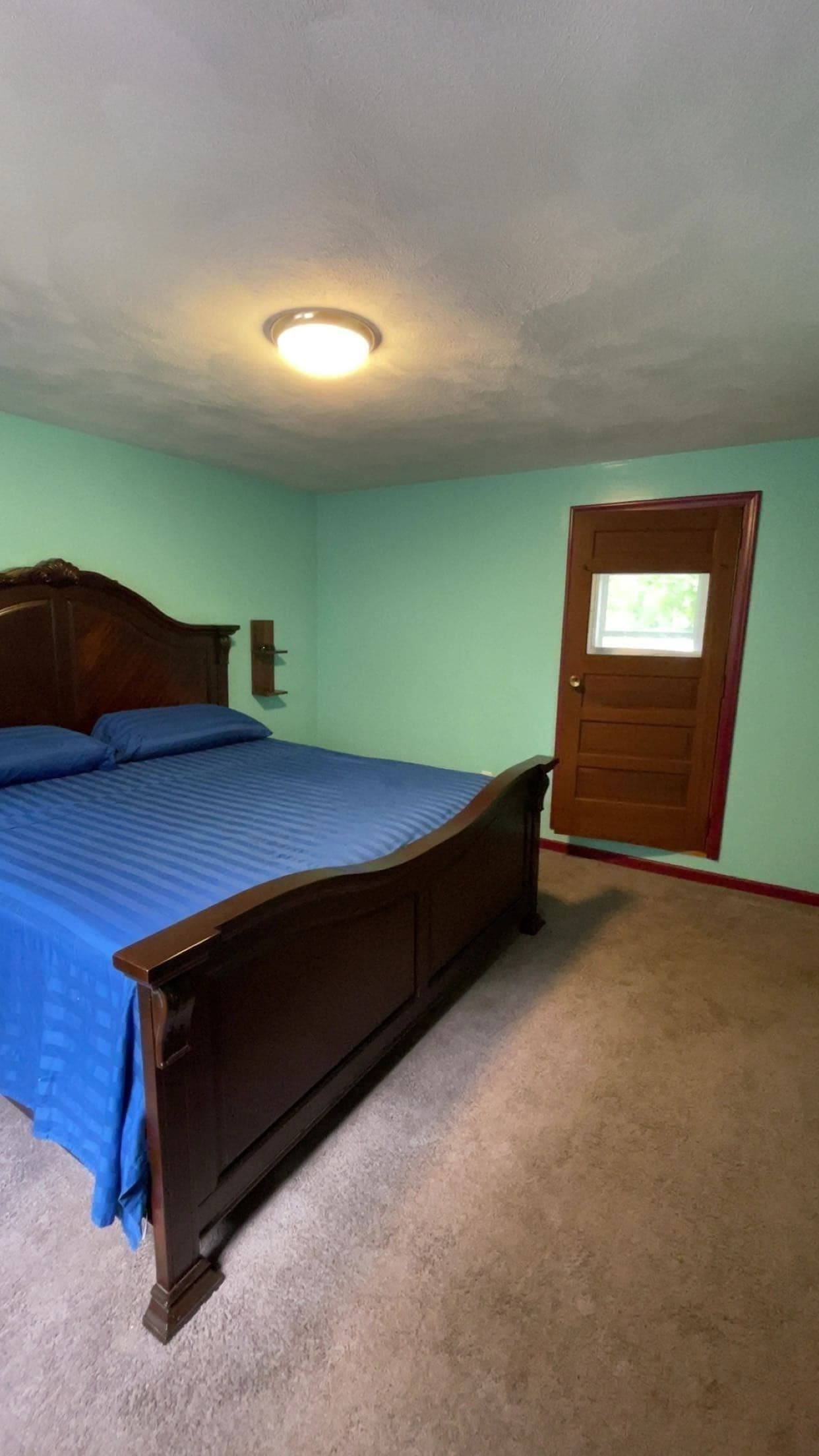 Single Family Residence at 4 Baltic Ave, Brockton MA 02302, photo 15 of 42