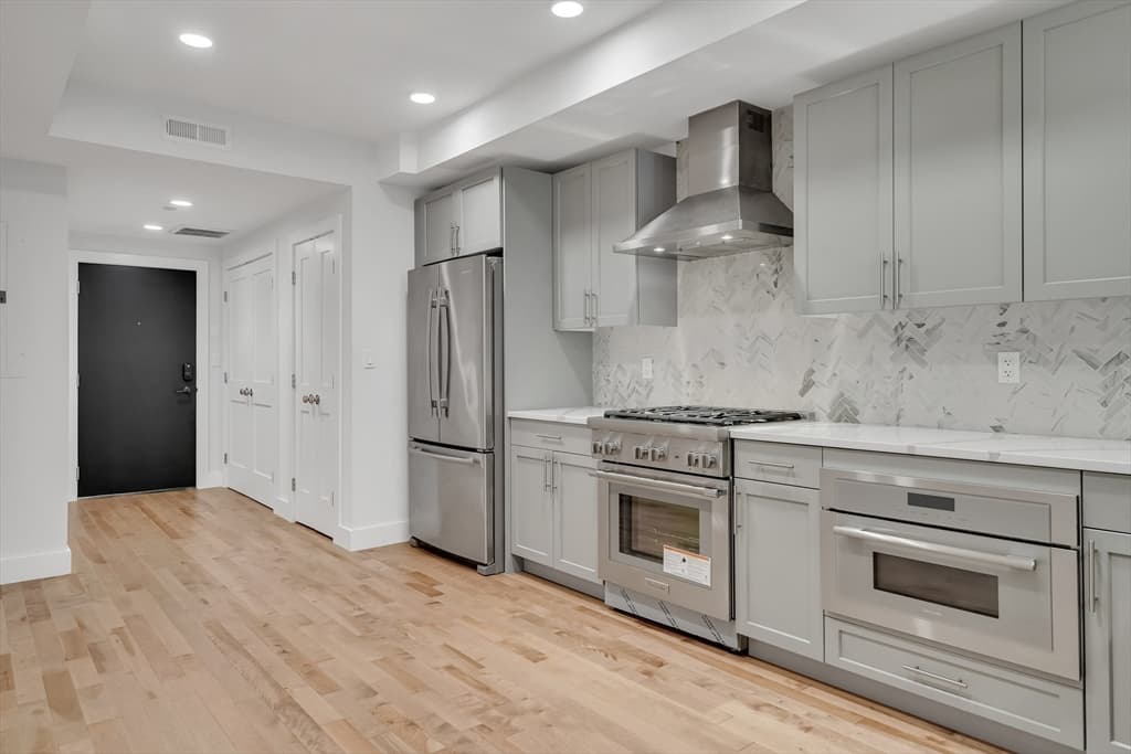Condominium at 50 Hichborn St # 308, Boston MA 02135, Boston, photo 3 of 31